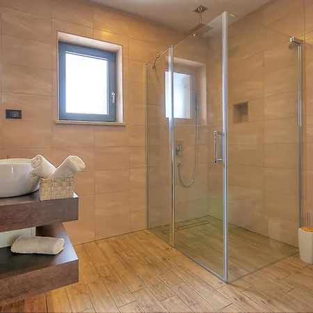 Onyx For 12 People Near Porec With 65 Private Pool And Jacuzzi Vila