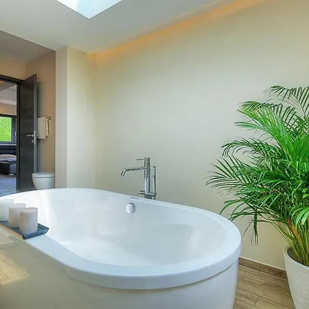 Onyx For 12 People Near Porec With 65 Private Pool And Jacuzzi *