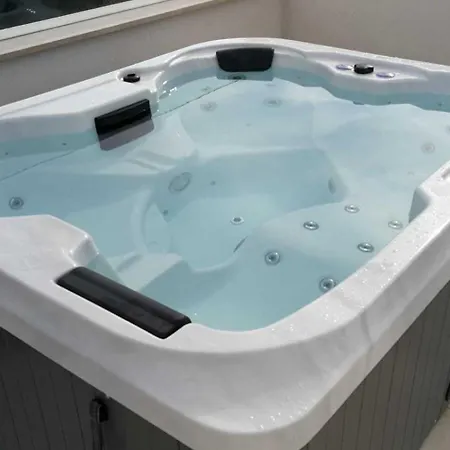 Onyx For 12 People Near Porec With 65 Private Pool And Jacuzzi * Višnjan