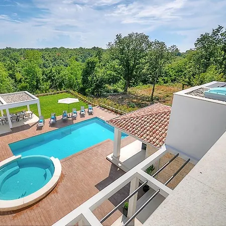 Onyx For 12 People Near Porec With 65 Private Pool And Jacuzzi *