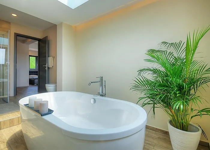 Onyx For 12 People Near Porec With 65 Private Pool And Jacuzzi *